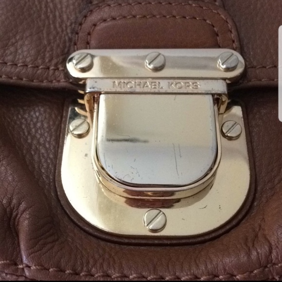 MK Charleston Crossbody - Picture 5 of 8